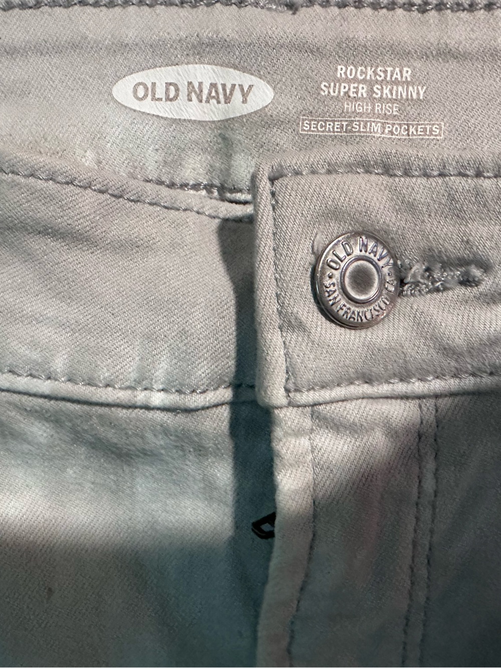 Old Navy Women Skinny Jeans in Light Gray